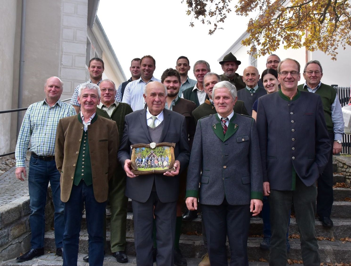 DorfmJag.jpg - 539.53 kB