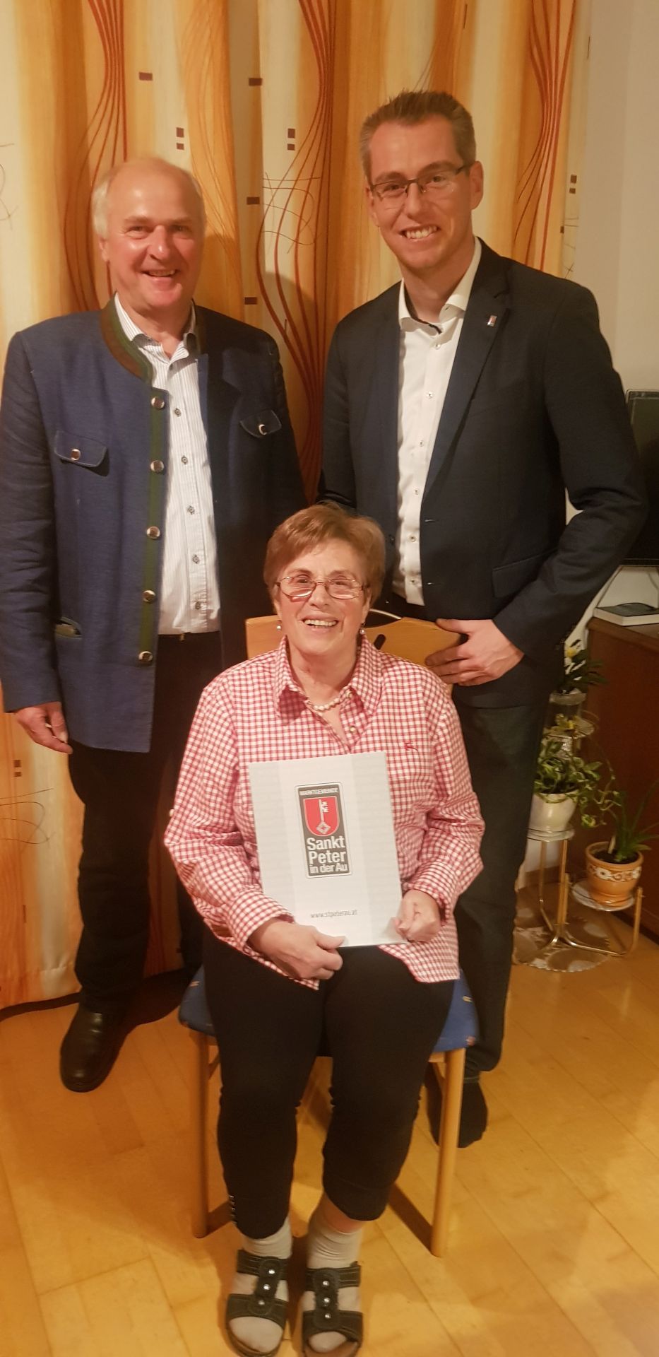 Sadlauer1.jpg - 1.23 MB