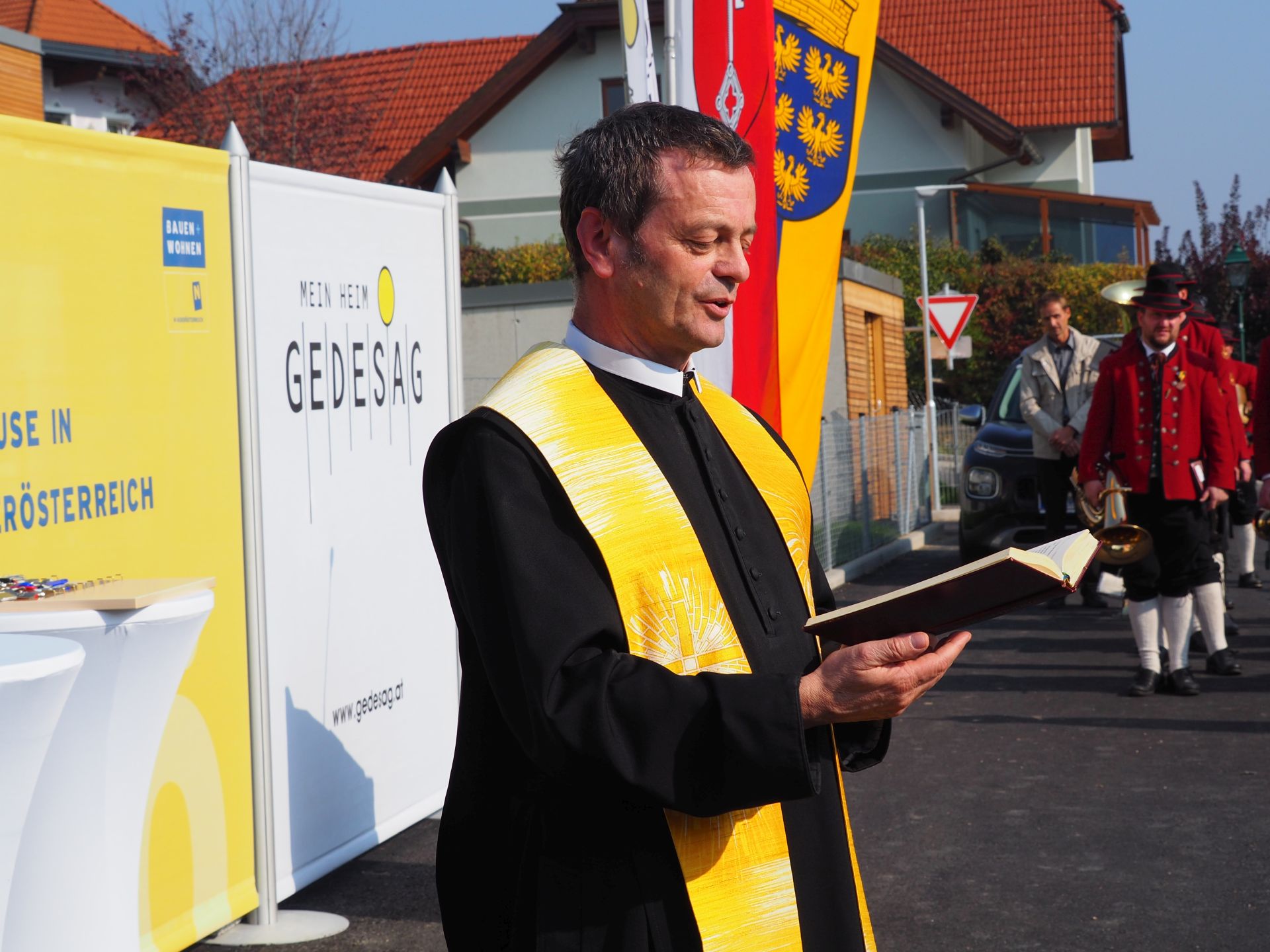 PA190910.JPG - 2.73 MB