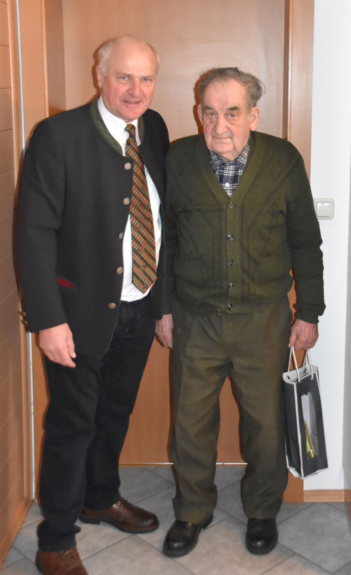 schoen2.jpg - 1.75 MB